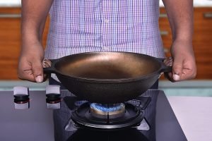 Pre Seasoned Super Smooth Cast Iron Kadai & Skillet Fry Pan Cookware Set, 1.5 L, Grey, Black - Image 5