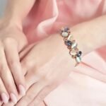 Stylish Rose Gold Austrian Crystal Bracelet For Women And Girls - Image 4