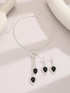 Stylish Fancy Sparkling Crystal Diamond Necklace Jewellery Set for Women - Image 4
