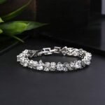 Women  Crystal Bracelet - Image 3
