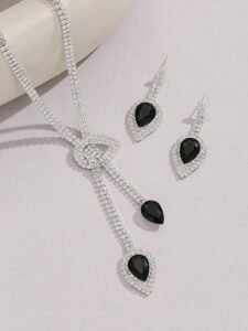 Stylish Fancy Sparkling Crystal Diamond Necklace Jewellery Set for Women - Image 5